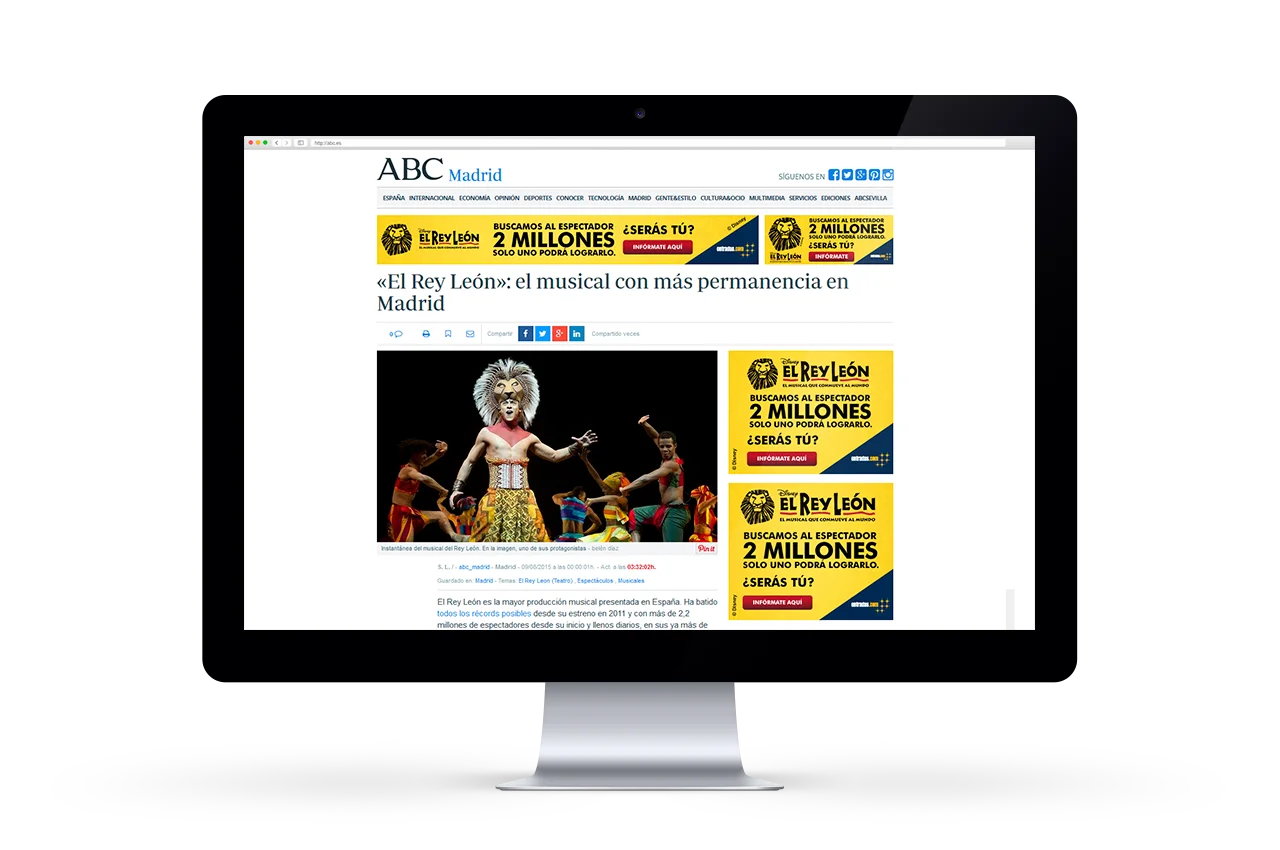 Monitor con una noticia digital sobre el musical y su permanencia en cartel